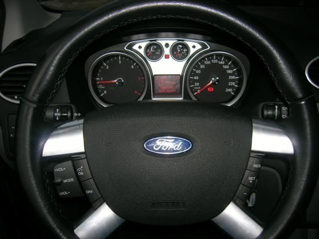 Ford Focus Lenkrad Adapter Multifunktionslenkrad
