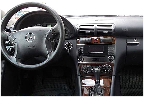 Mercedes-C-Klasse-W203-Audio-20-Radio-2006