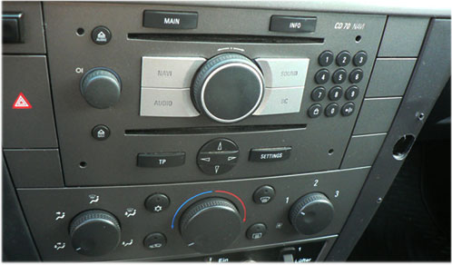Opel-Vectra-C-CD70-Blaupunkt-Radio